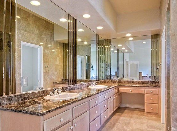 5th image of 1129 Mansiones Ln