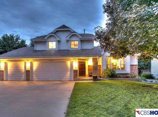 558 N 153rd St, Omaha, NE 68154