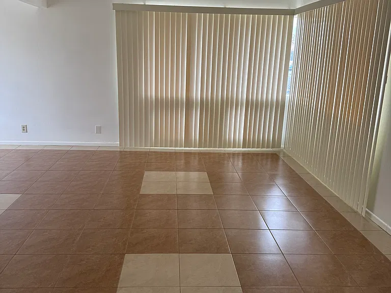 41541 Marine Dr — Photo 16