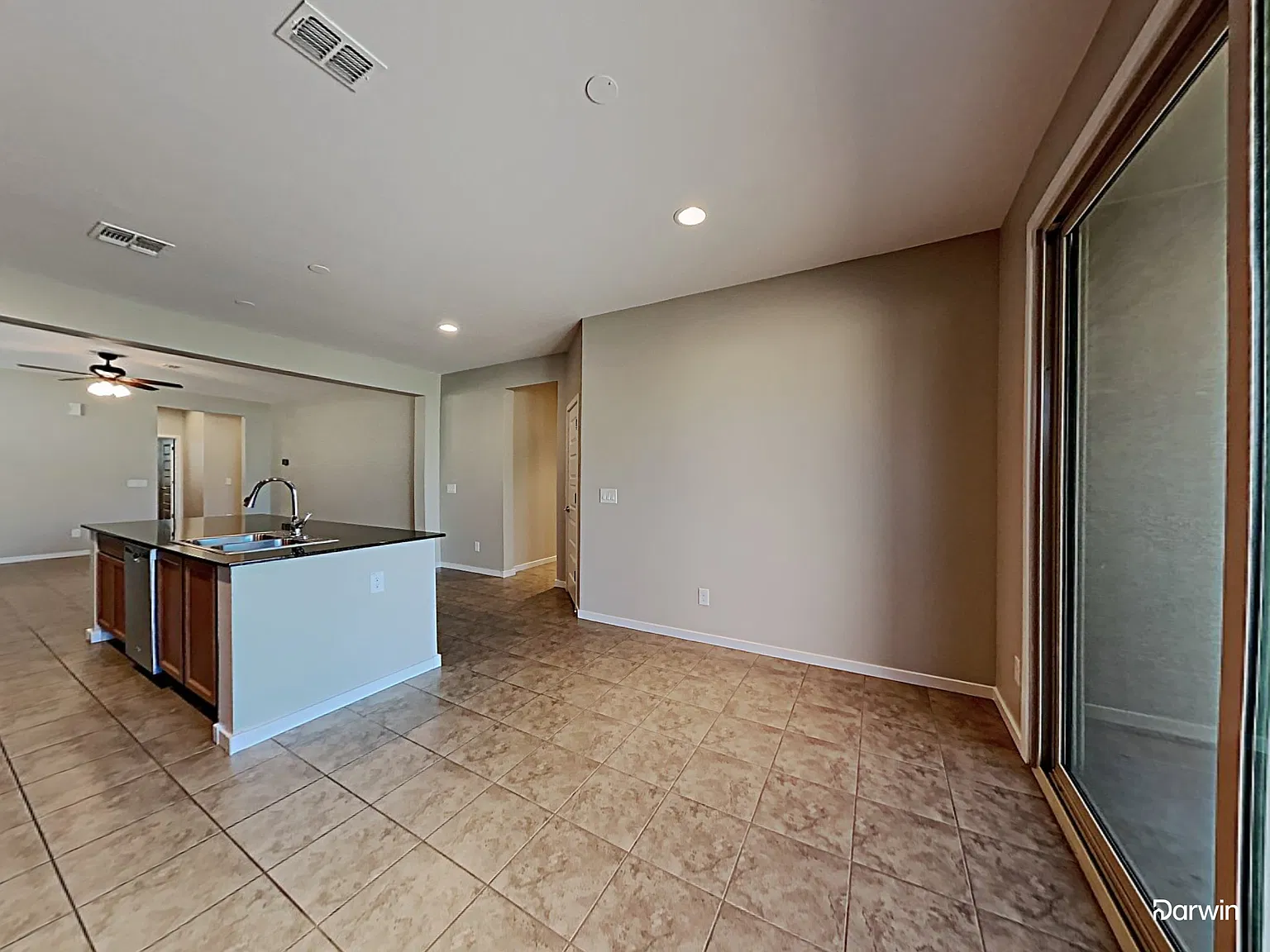 4 bed, 2.0 bath, 1912 sqft, $2,350 — Photo 4
