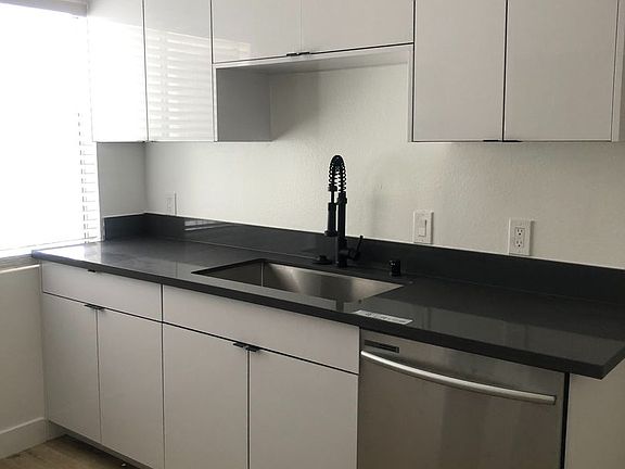 3rd image of 2535 Kansas Ave APT 201