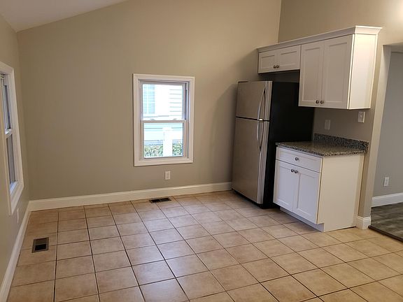 Eat in kitchen space