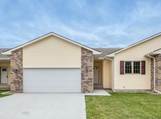 715 SE 55th St, Pleasant Hill, IA 50327