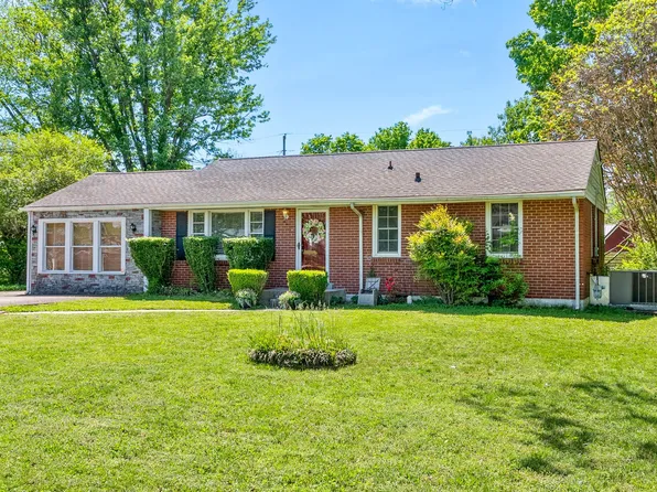 19 Bond St, Clarksville, TN 37040