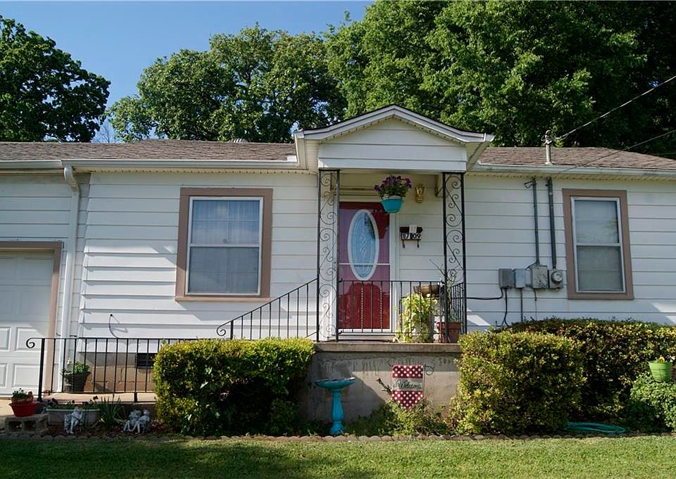 1st image of 1709 Alma Blvd