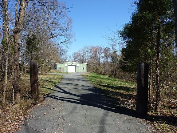 Drive to barn on 16 acres