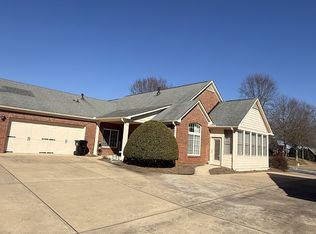 1001 Haven Cir, Douglasville, GA