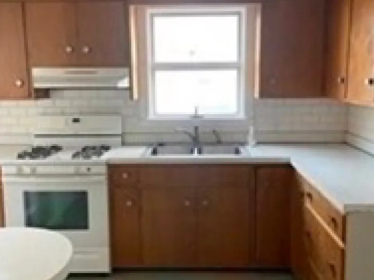 147 Wood St #1 — Photo 8