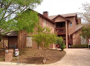 2905 Destin Dr, Denton, TX 76205