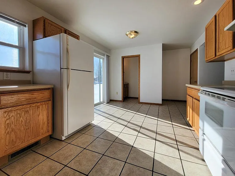 6905 Feith Ave — Photo 2