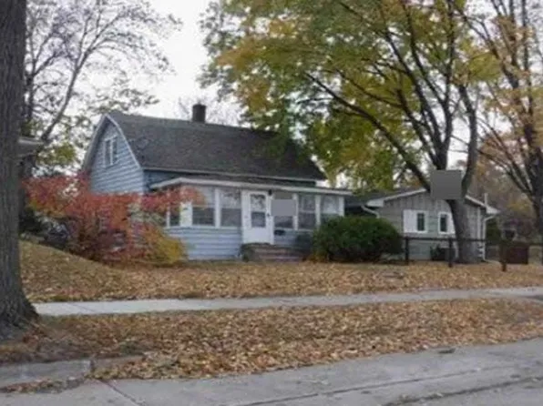 3154 Cleveland St NE, Minneapolis, MN 55418