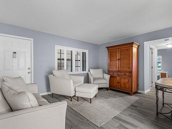 5th image of 4313 Oak Terrace Drive