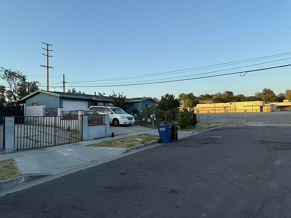 3rd image of 17977 Wellford Dr