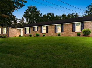 3048 Trough Springs Rd, Clarksville, TN 37043