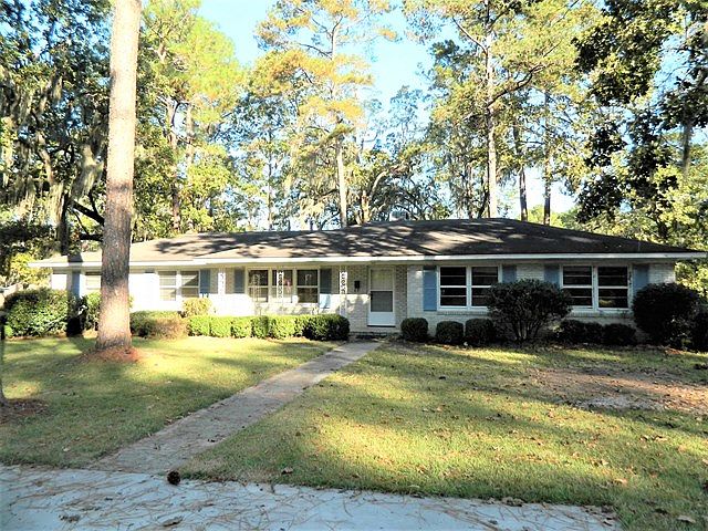 1st image of 910 Pineridge Dr
