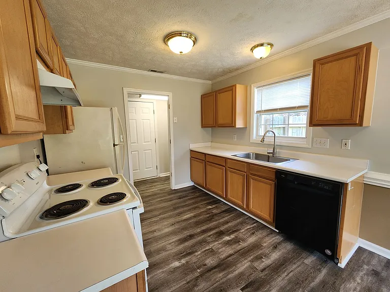 1549 Laurel Oak Dr — Photo 10