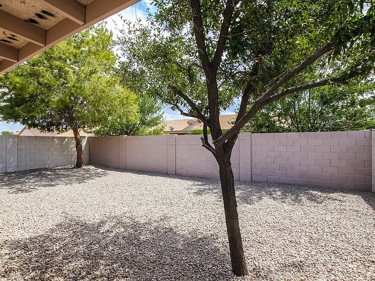 11815 W Columbine Dr — Photo 15