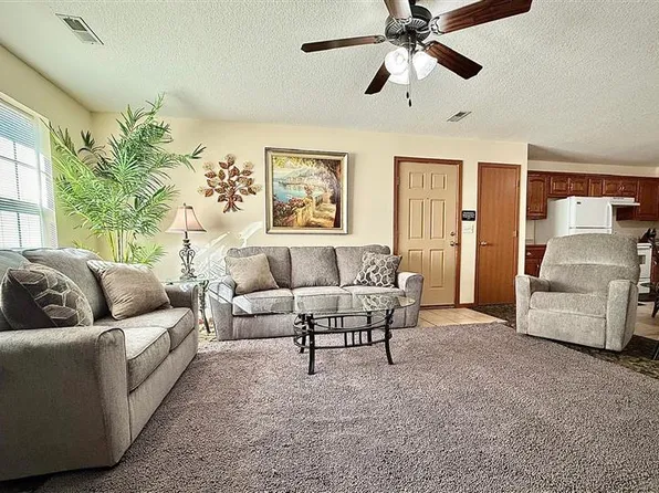 2228 E 8th St APT D, Joplin, MO 64801