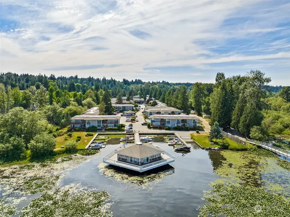 17306 NE 45th Street #114, Redmond, WA 98052