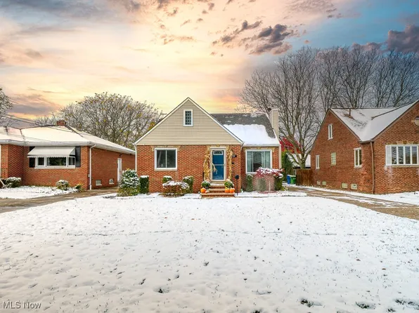 6794 York Rd, Parma Heights, OH 44130