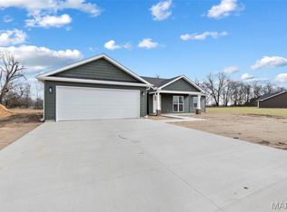 13 Perry Dr, Benton, MO 63736