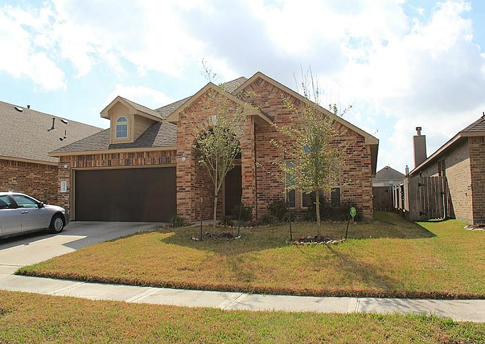 1st image of 18319 High Summit Ln