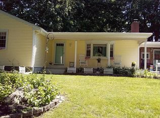 34 Saint James Ave, Enfield, CT 06082