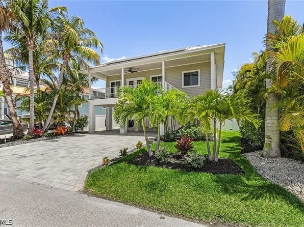 246 Delmar Ave, Fort Myers Beach, FL 33931