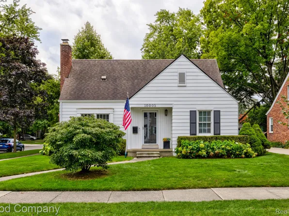 10005 Kingston Ave, Huntington Woods, MI 48070