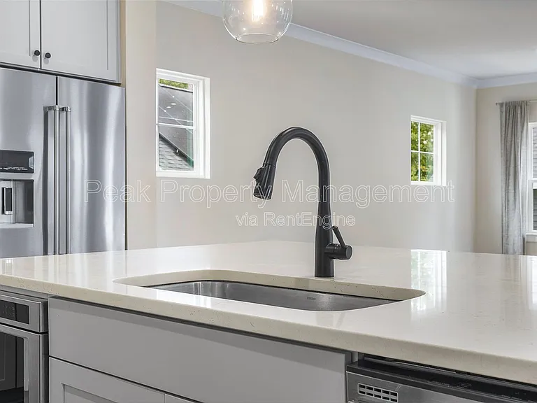 1633 Bilder Ct — Photo 10