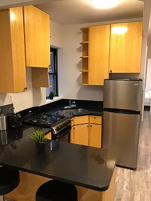 Rented by Avenues Real Estate | media 15