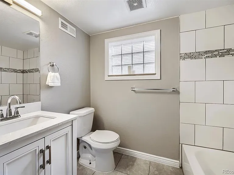 7085 E 72nd Pl #B — Photo 6