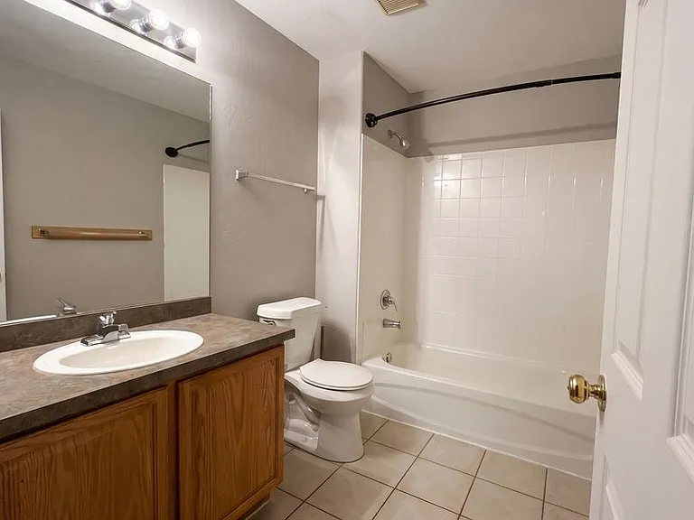 42 Audrey Cir — Photo 9