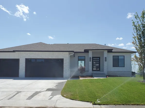 2601 N Emerald Ct, Andover, KS 67002