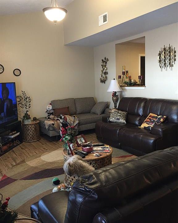 1st image of 2100 Windsor Dr APT 24