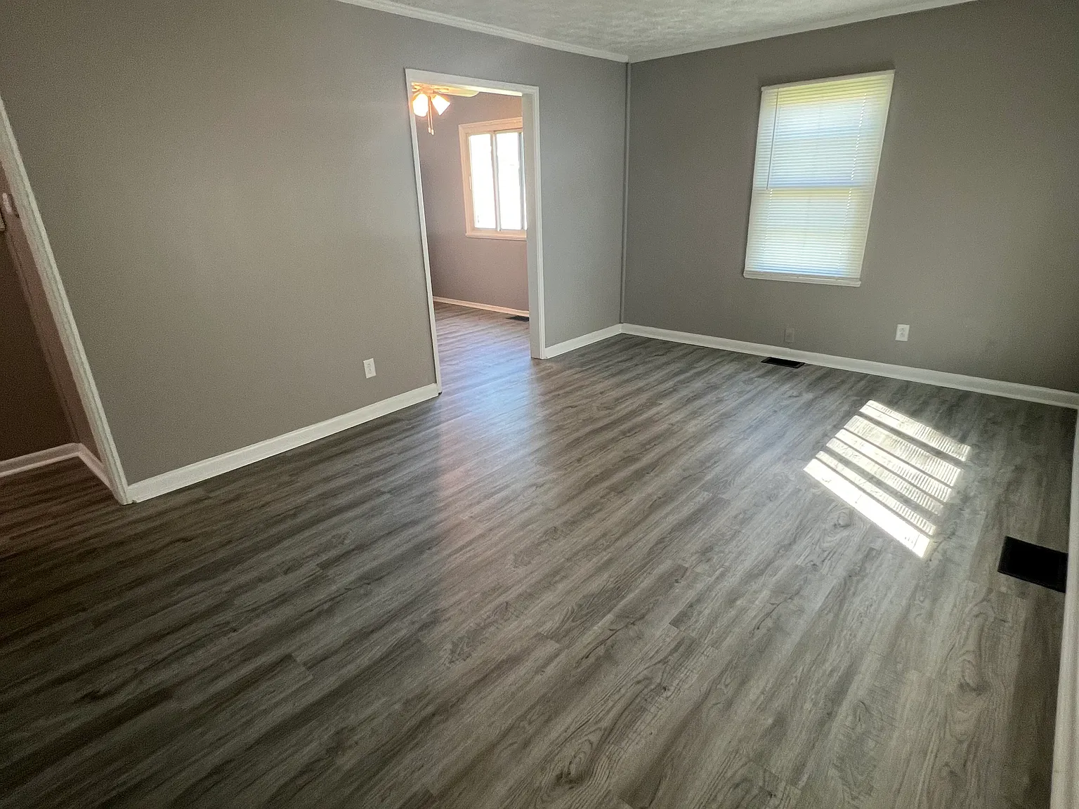 3 bed, $1,550 — Photo 2