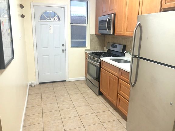 5th image of 23-47 Crescent St #2