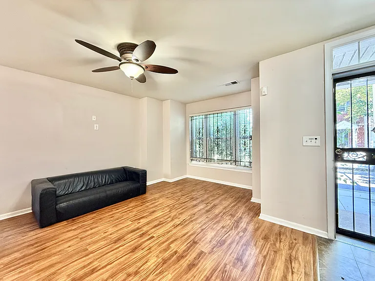 1823 S Napa St — Photo 2