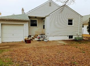 296 Grace Ave, Saddle Brook, NJ 07663