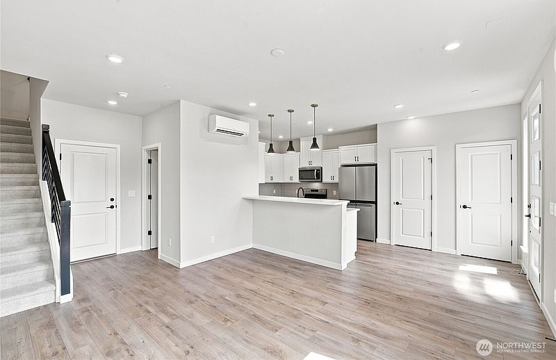 5th image of 8609 Soper Hill Road #A109
