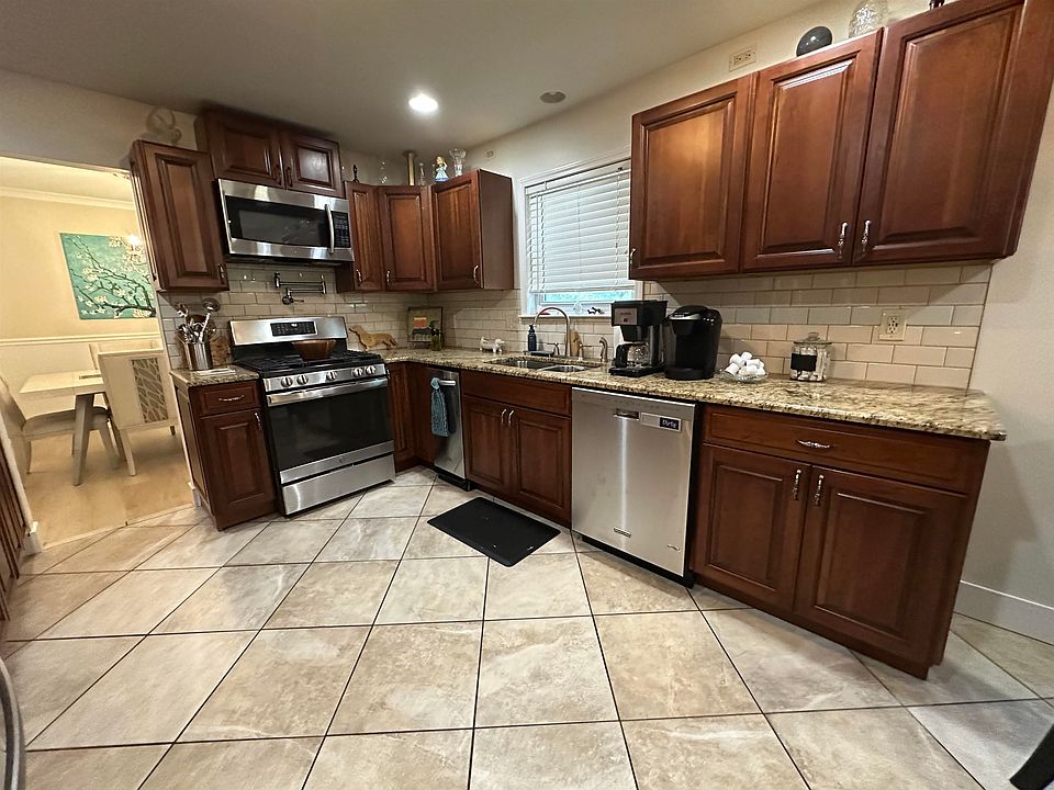 34335 Lakewood Dr, photo 6