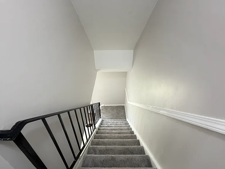 446 Wyeth Cir — Photo 16