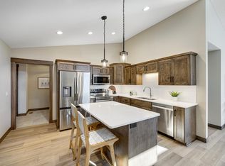 232 S Chestnut St, Ellsworth, WI 54011