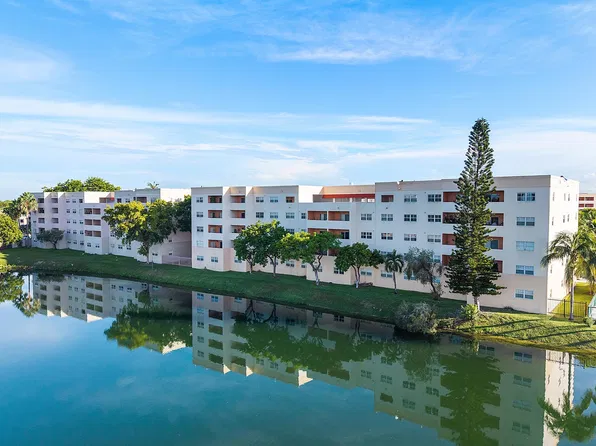 Lakeside Towers