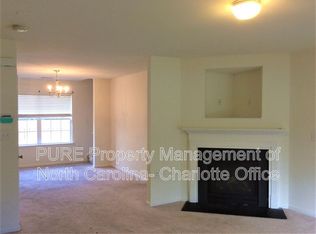 3927 Damask Dr, Charlotte, NC 28206