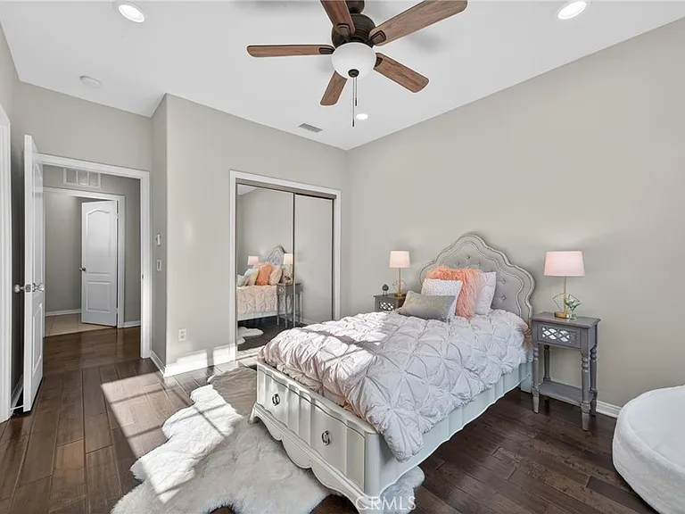 20800 Campania Ln — Photo 57
