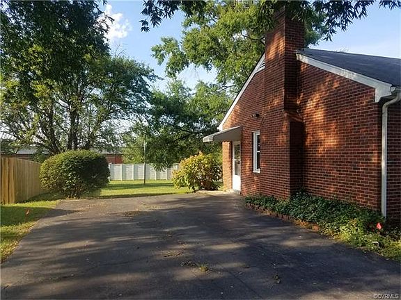 2nd image of 3310 Lanceor Dr