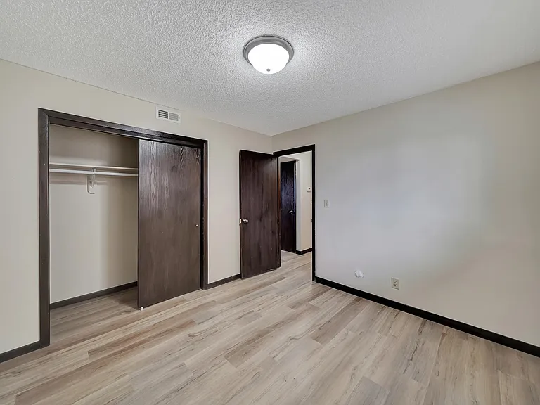 3516 Huntington Ave — Photo 16
