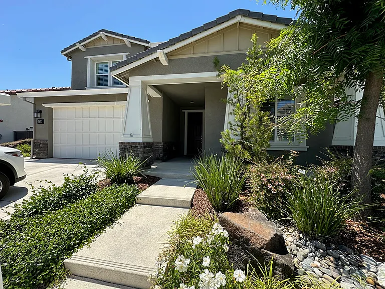 2720 Chuckwagon Ln — Photo 1