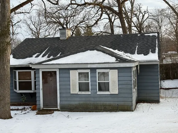 17853 W Chippewa Rd, Grayslake, IL 60030